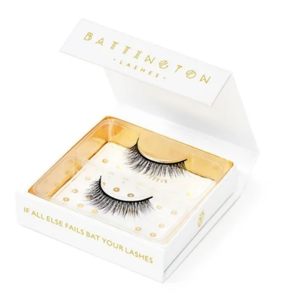 New in Box- Battington‎ 3D silk lashes - Picture 1 of 10